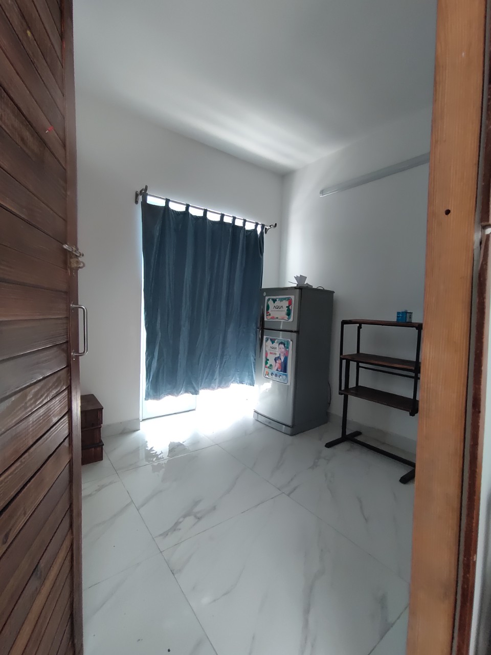 402-29 CHO THUÊ NHÀ TRỌ CAO CẤP – CÓ BAN CÔNG- FULL NỘI THẤT