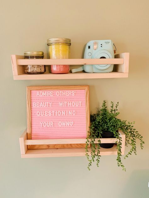 KỆ GỖ TREO TƯỜNG CHỮ U