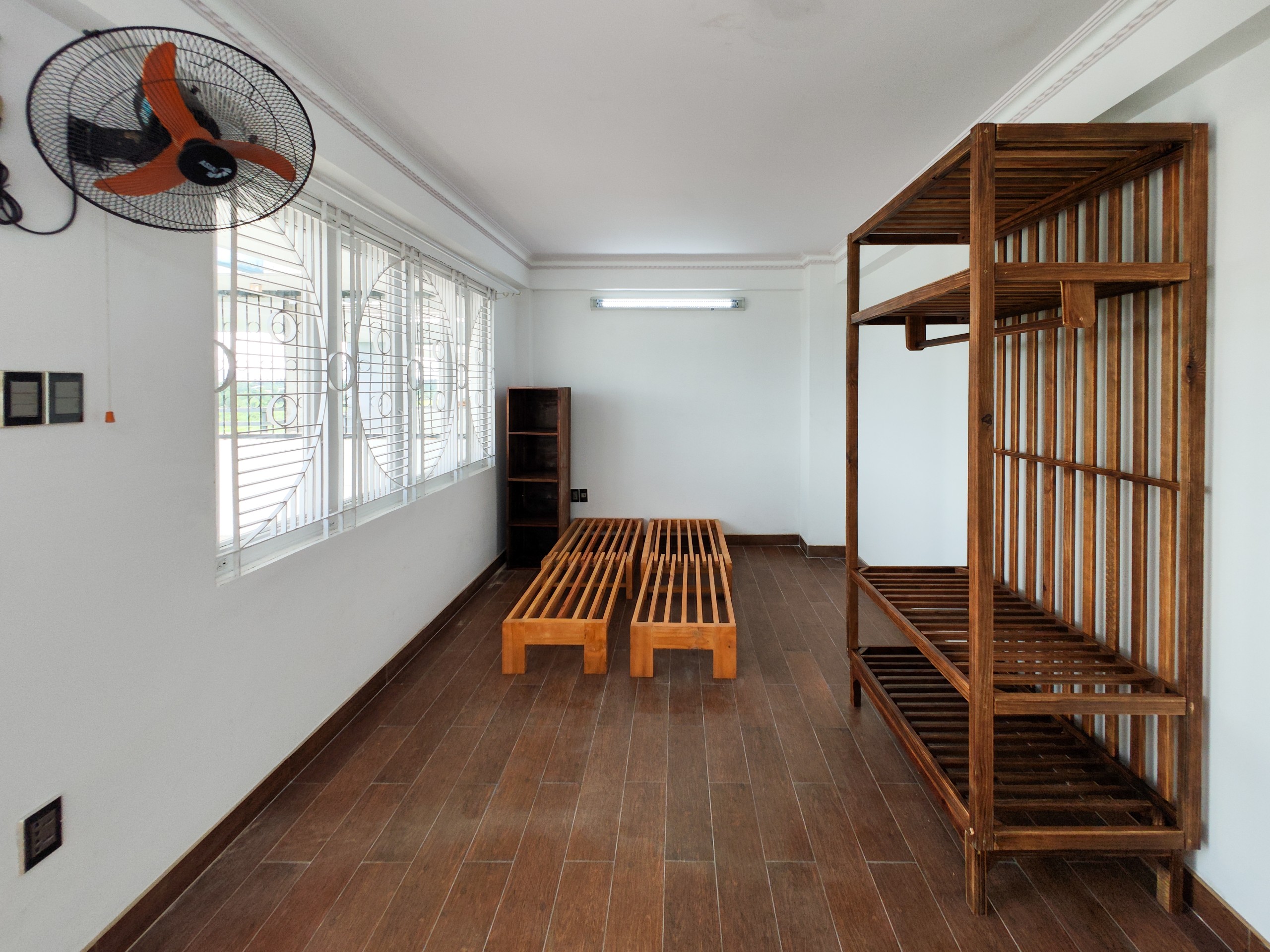 402-119 CHO THUÊ NHÀ TRỌ CAO CẤP – CÓ BAN CÔNG- FULL NỘI THẤT