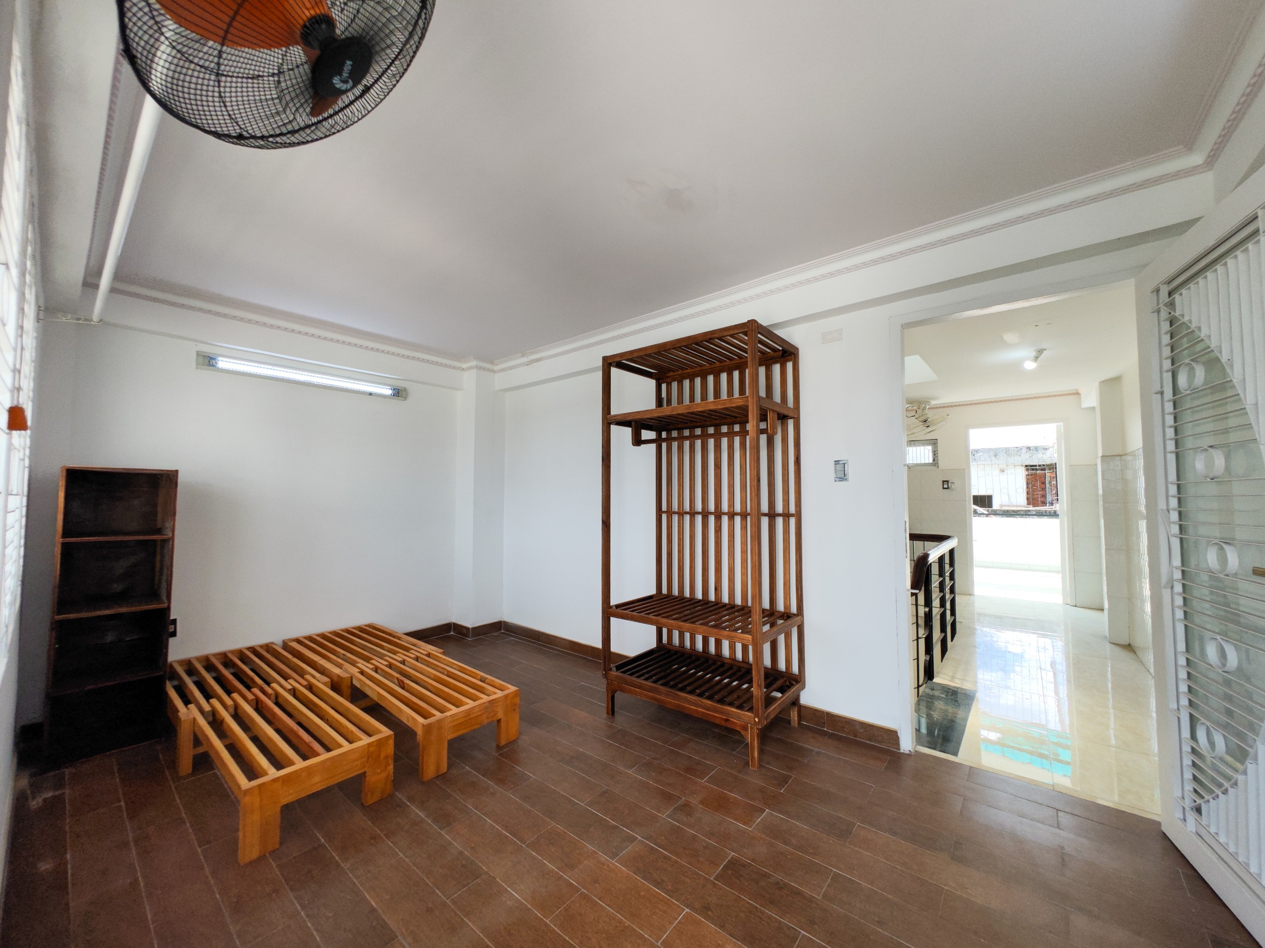 402-119 CHO THUÊ NHÀ TRỌ CAO CẤP – CÓ BAN CÔNG- FULL NỘI THẤT