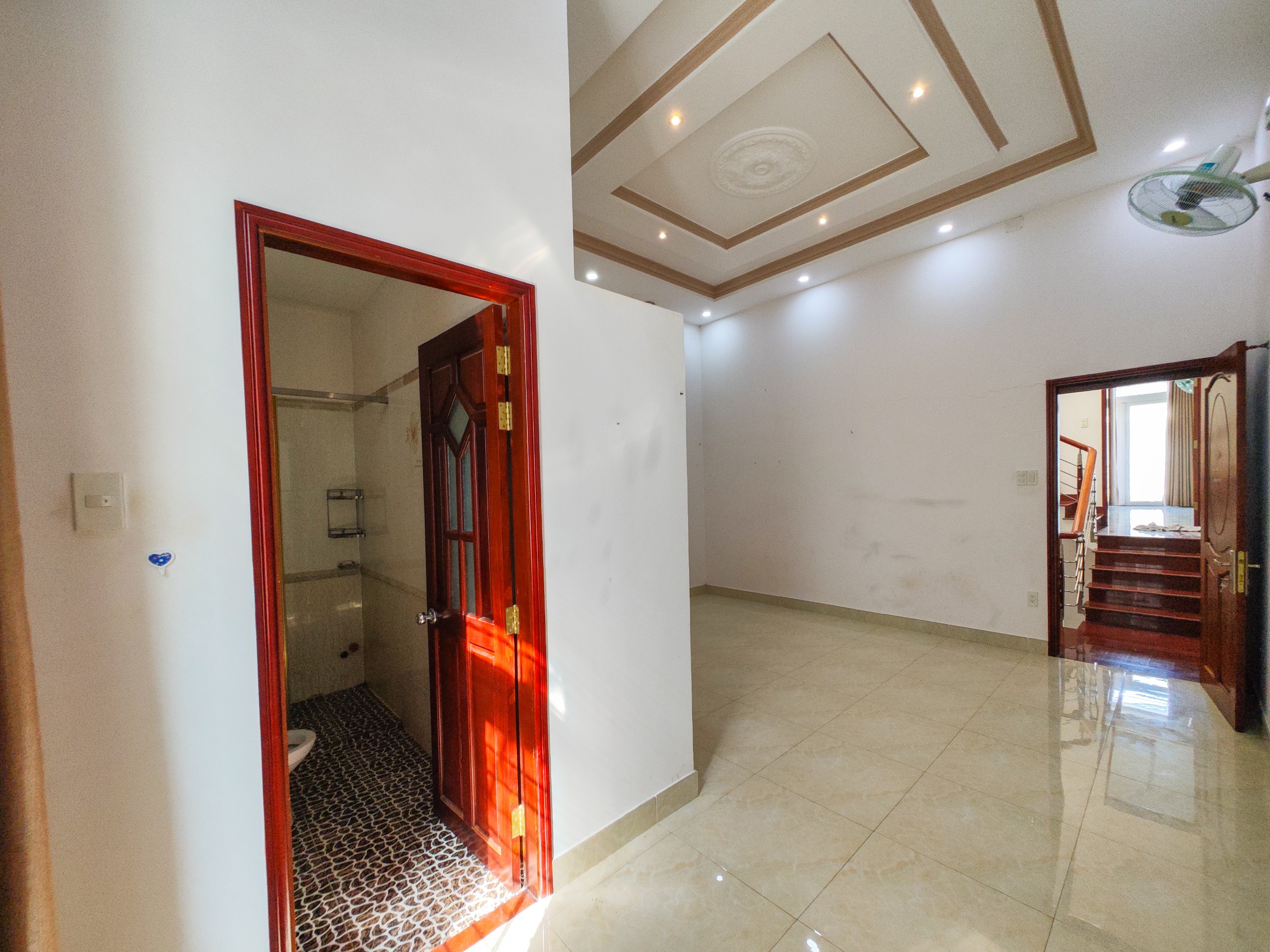 301-61 CHO THUÊ NHÀ TRỌ CAO CẤP – FULL NỘI THẤT