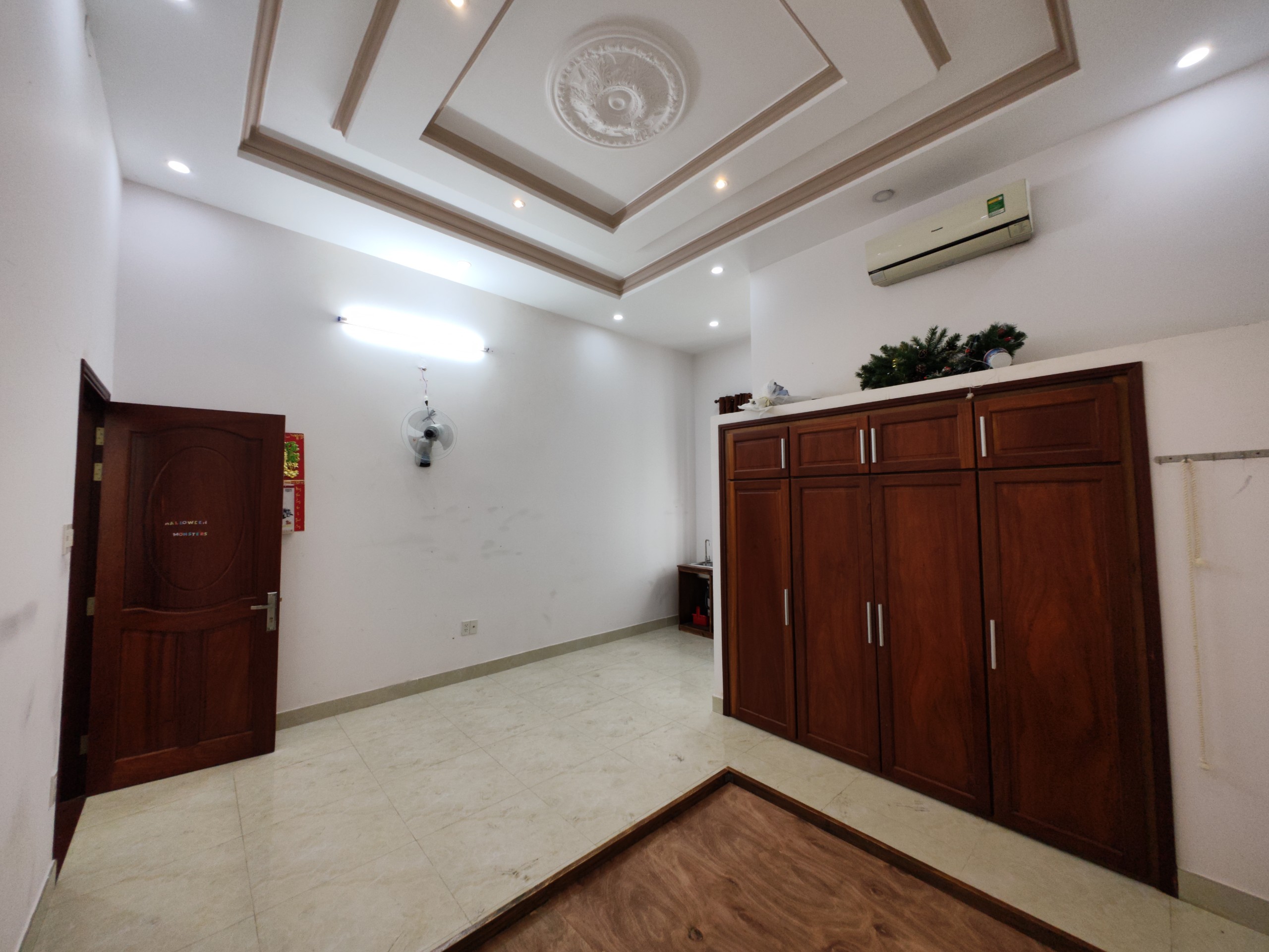 301-61 CHO THUÊ NHÀ TRỌ CAO CẤP – FULL NỘI THẤT