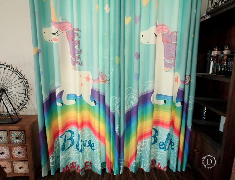 RÈM CHÚ NGỰA BELIVER - LOẠI RÈM THẢ