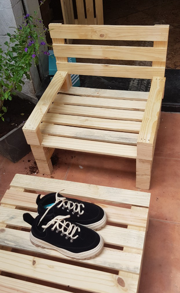 Sofa Pallet Có Thành Dựa Lưng