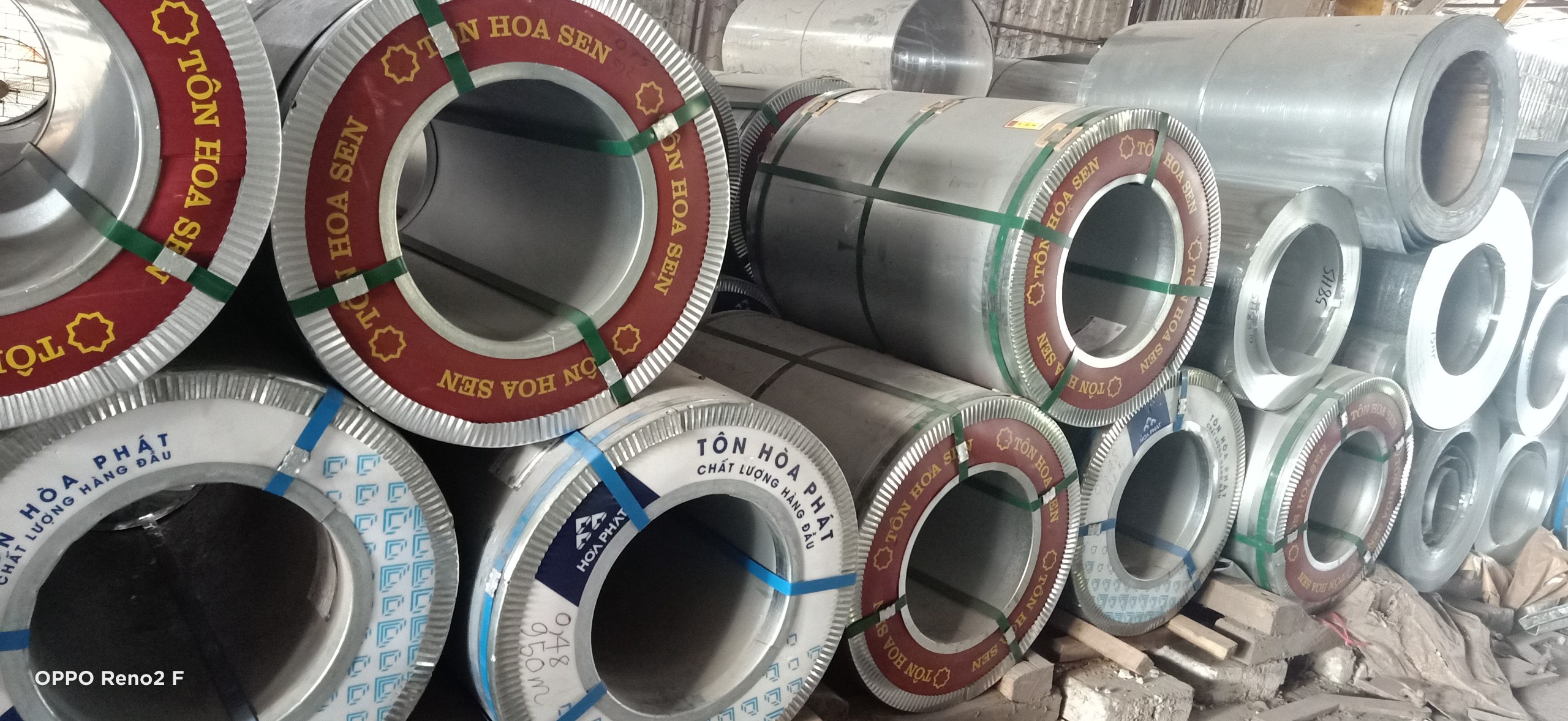 Địa Chỉ Mua Tôn Mạ Kẽm Hoa Sen