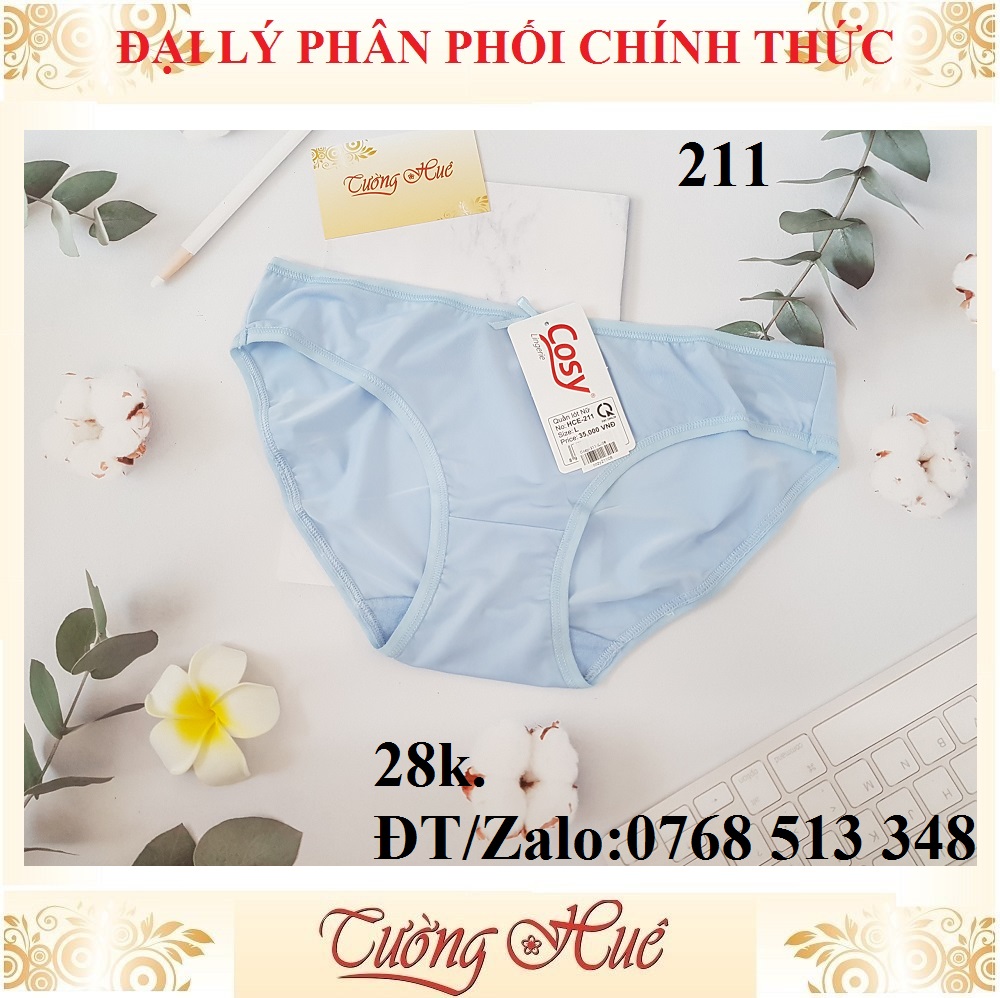 Quần lót nữ Cosy HCE 211 trơn lưng cao vừa.