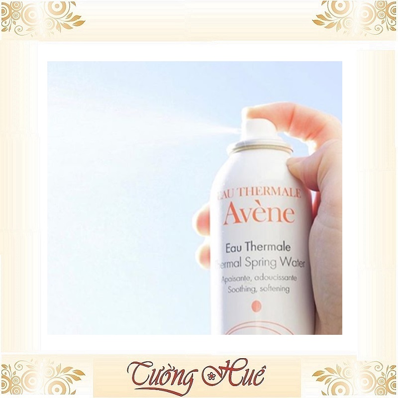 Xịt Khoáng Dưỡng Ẩm AVÈNE Eau Theramale Cho Da Nhạy Cảm - 300ml