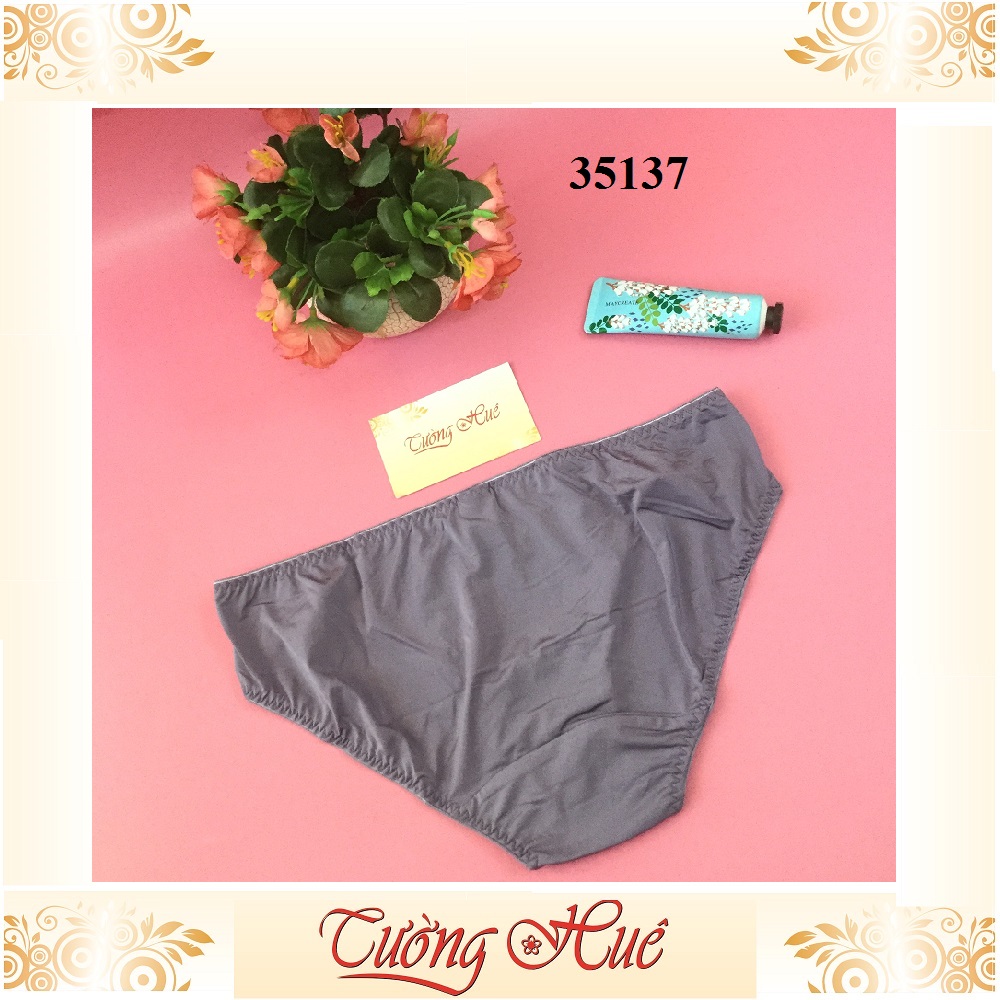 Quần lót nữ BonBon SV35137 trơn phối lưới.