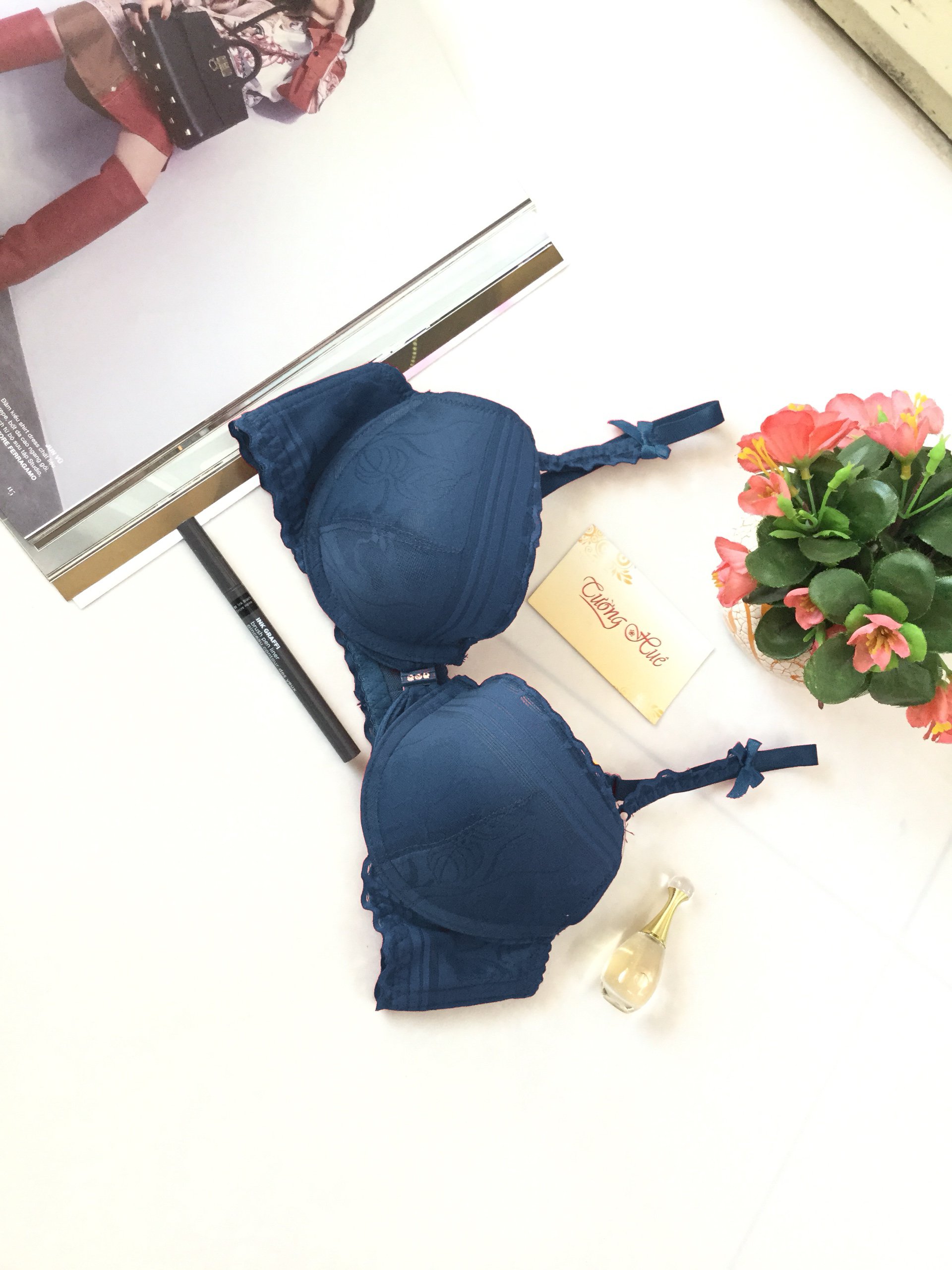 Áo lót nữ Locust A064 cài sau