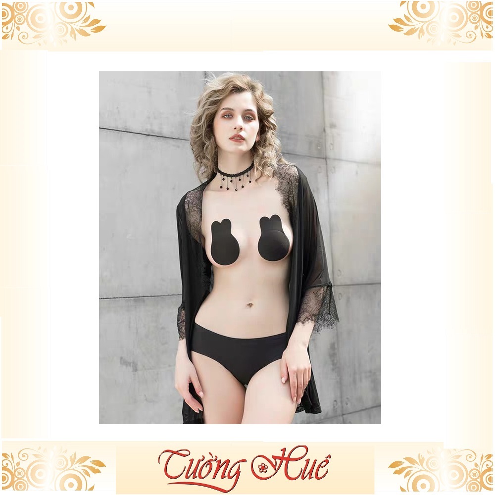 Dán nâng ngực tai thỏ.