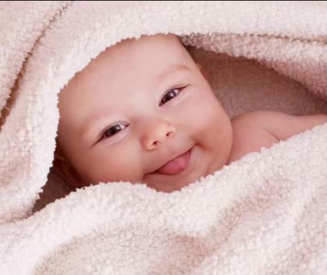 Nước Giặt Xả Thơm Quần Áo D-nee Thái Lan An Toàn Cho Trẻ Sơ Sinh - 1400ml