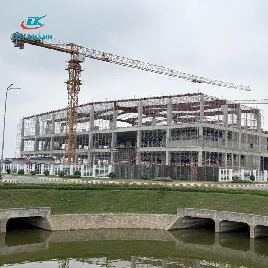 Bán và Cho Thuê Cẩu Tháp Uy Tín – Giải Pháp Nâng Hạ Hiệu Quả Cho Mọi Công Trình