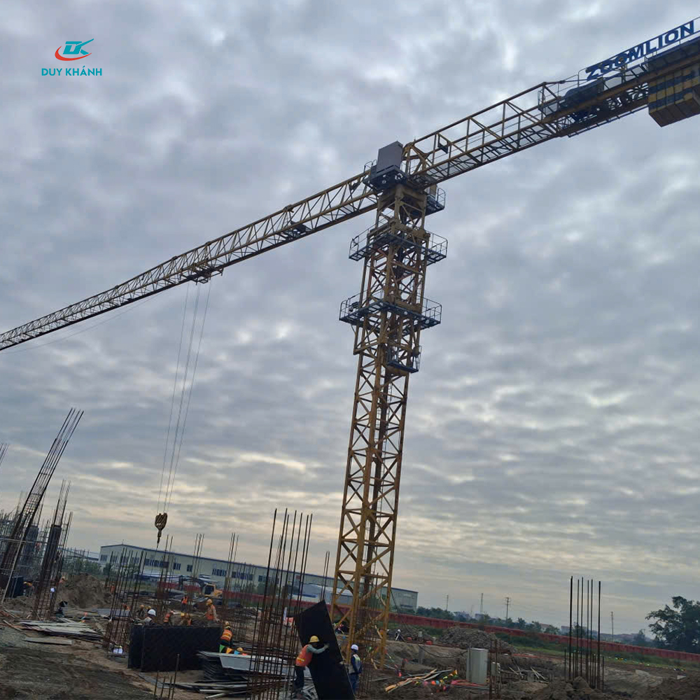 Bán và Cho Thuê Cẩu Tháp – Giải Pháp Hiệu Quả Cho Công Trình Xây Dựng
