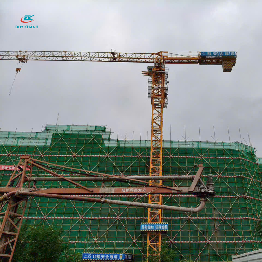 Bán Và Cho Thuê Cẩu Tháp Zoomlion 7015-10 – Hiệu Suất Vượt Trội, Giá Cạnh Tranh