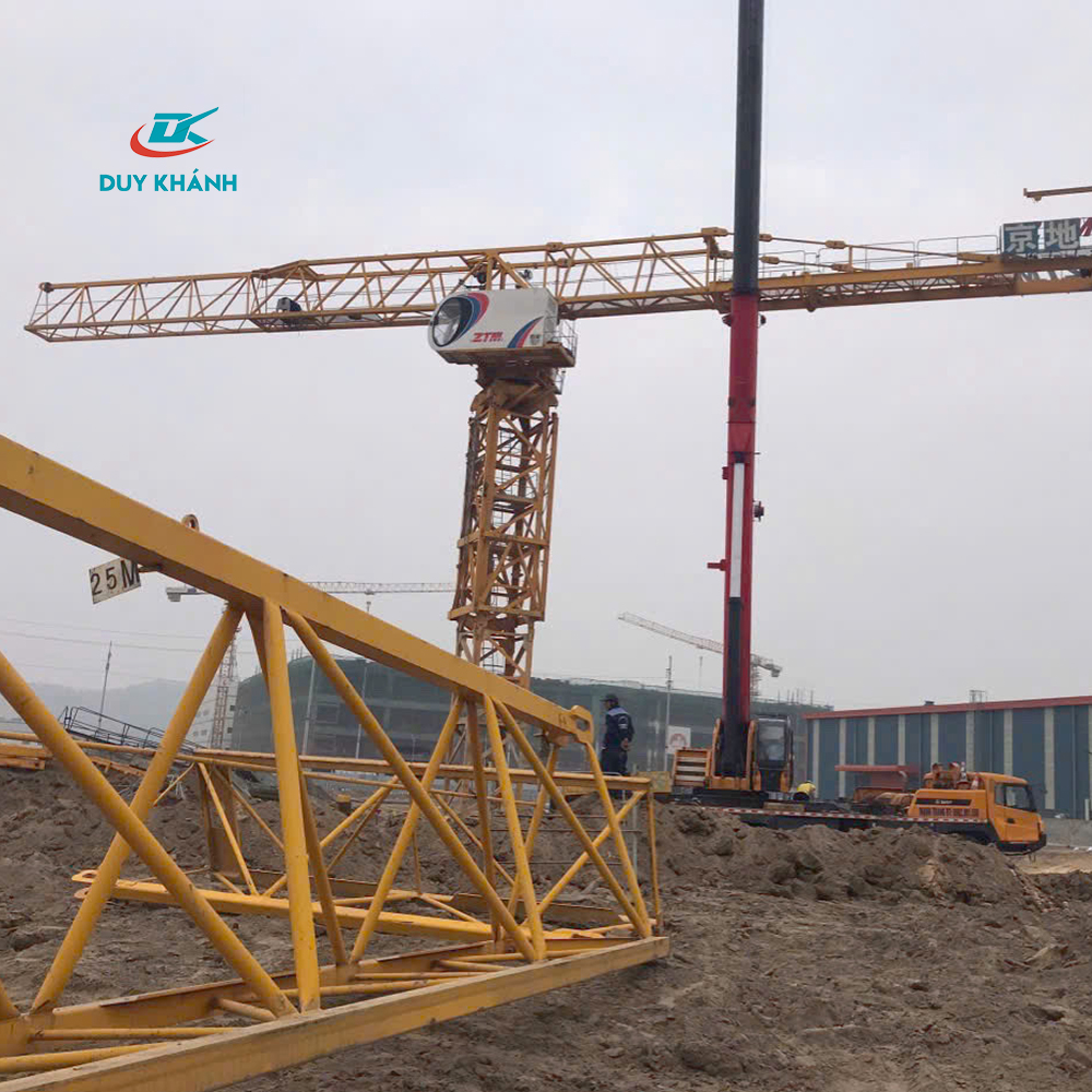CHO THUÊ CẨU THÁP 12 TẤN - GIẢI PHÁP NÂNG HẠ HIỆU QUẢ CHO CÔNG TRÌNH LỚN 🏗️ CHO THUÊ CẨU THÁP 12 TẤN - GIẢI PHÁP NÂNG HẠ HIỆU QUẢ CHO CÔNG TRÌNH LỚN 🏗️