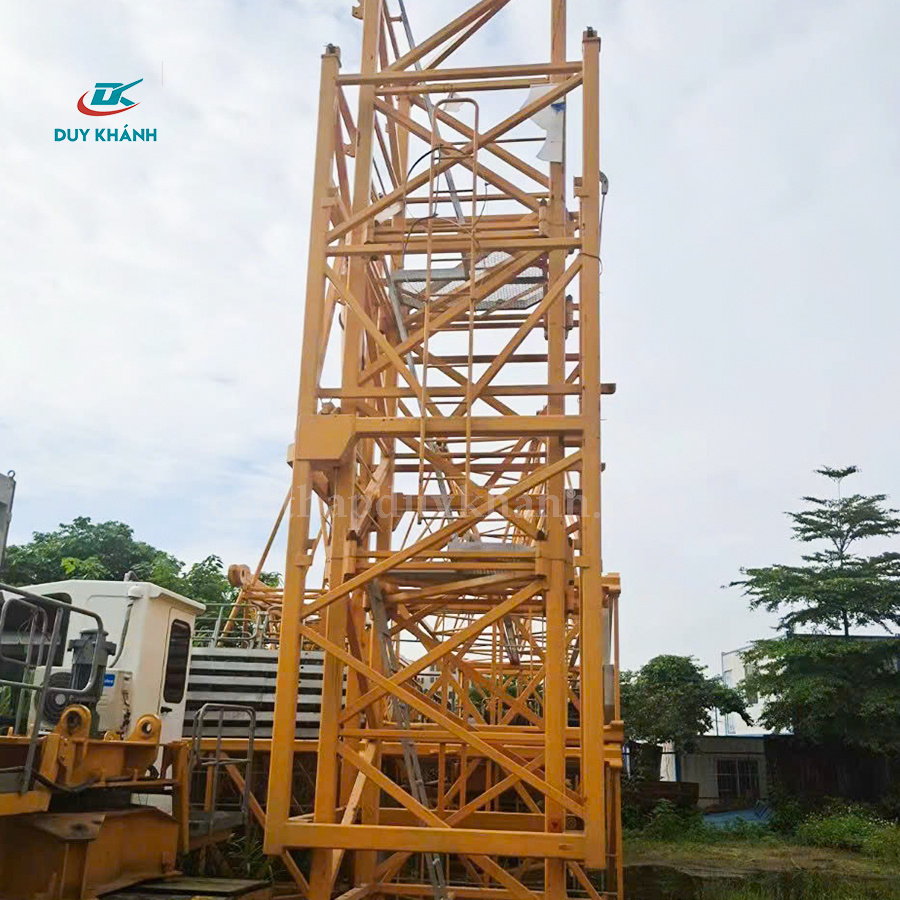 Bán cẩu tháp zoomlion 6515 – 8 đã qua sử dụng Bán cẩu tháp zoomlion 6515 – 8 đã qua sử dụng
