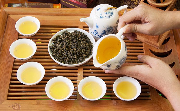 Cách pha trà ô long và pha trà xanh