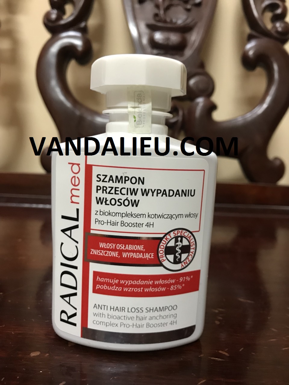 RADICAL MED ANTI HAIR LOSS SHAMPOO ẦU GỘI LÀM SẠCH VÀ GIÚP NGĂN NGỪA RỤNG TOC. CÔNG TY TNHH KINH DOANH TỔNG HỢP HOÀNG DŨNG RADICAL MED ANTI HAIR LOSS SHAMPOO ẦU GỘI LÀM SẠCH VÀ GIÚP NGĂN NGỪA RỤNG TOC. CÔNG TY TNHH KINH DOANH TỔNG HỢP HOÀNG DŨNG