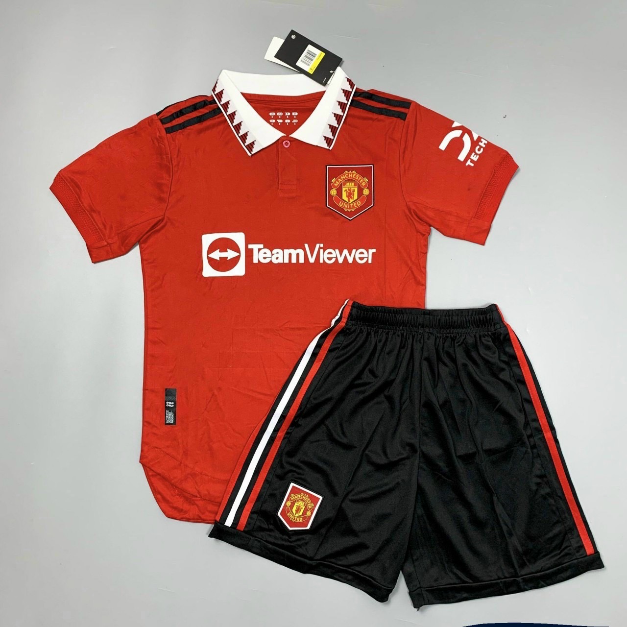 Quần Áo Bóng Đá Mu 2022