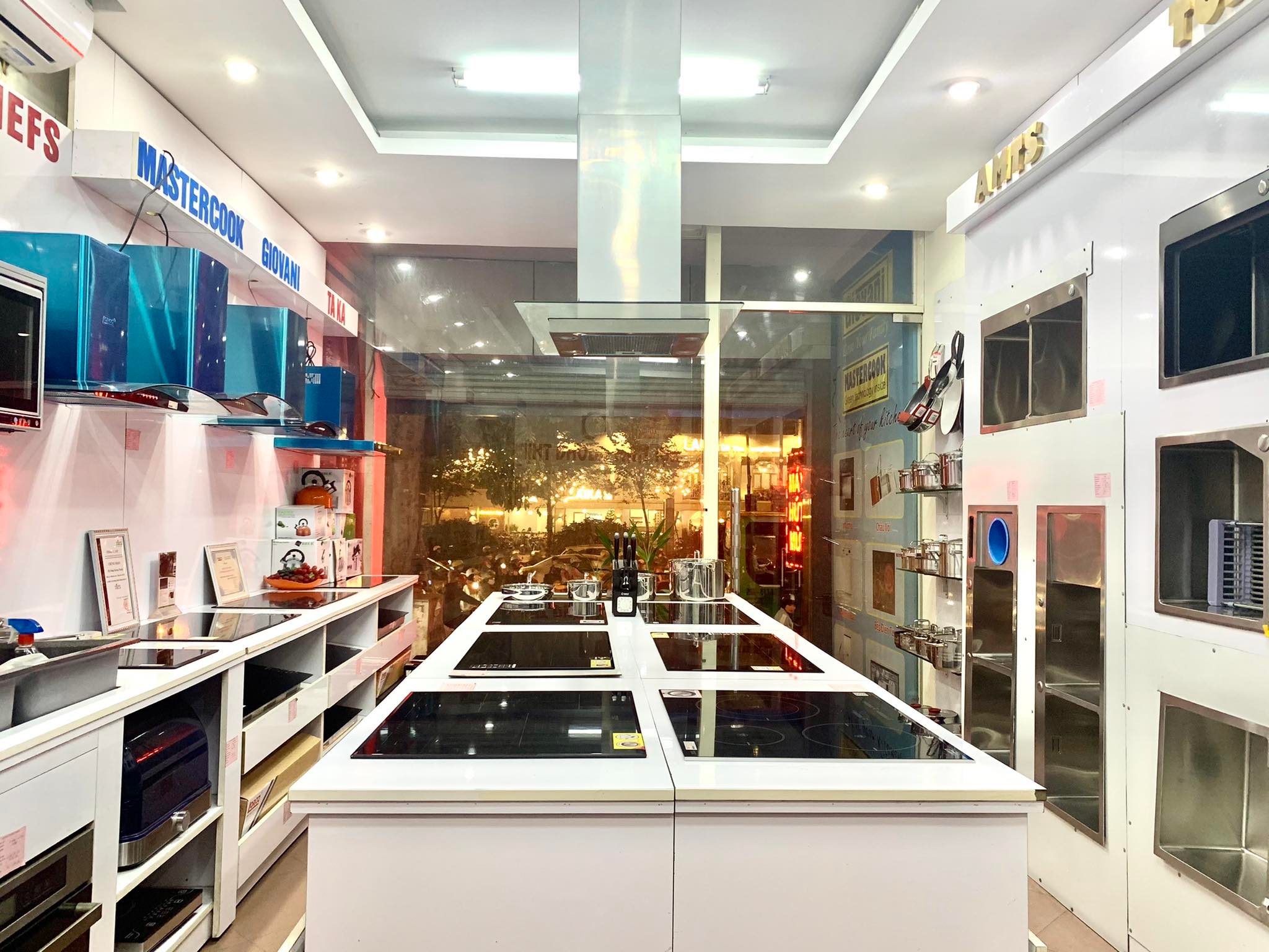 Showroom chính hãng Munchen Kường Thịnh
