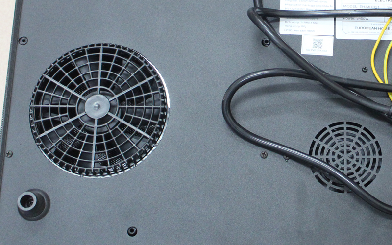 Vệ sinh và bảo dưỡng hệ thống tản nhiệt thường xuyên Vệ sinh và bảo dưỡng hệ thống tản nhiệt thường xuyên