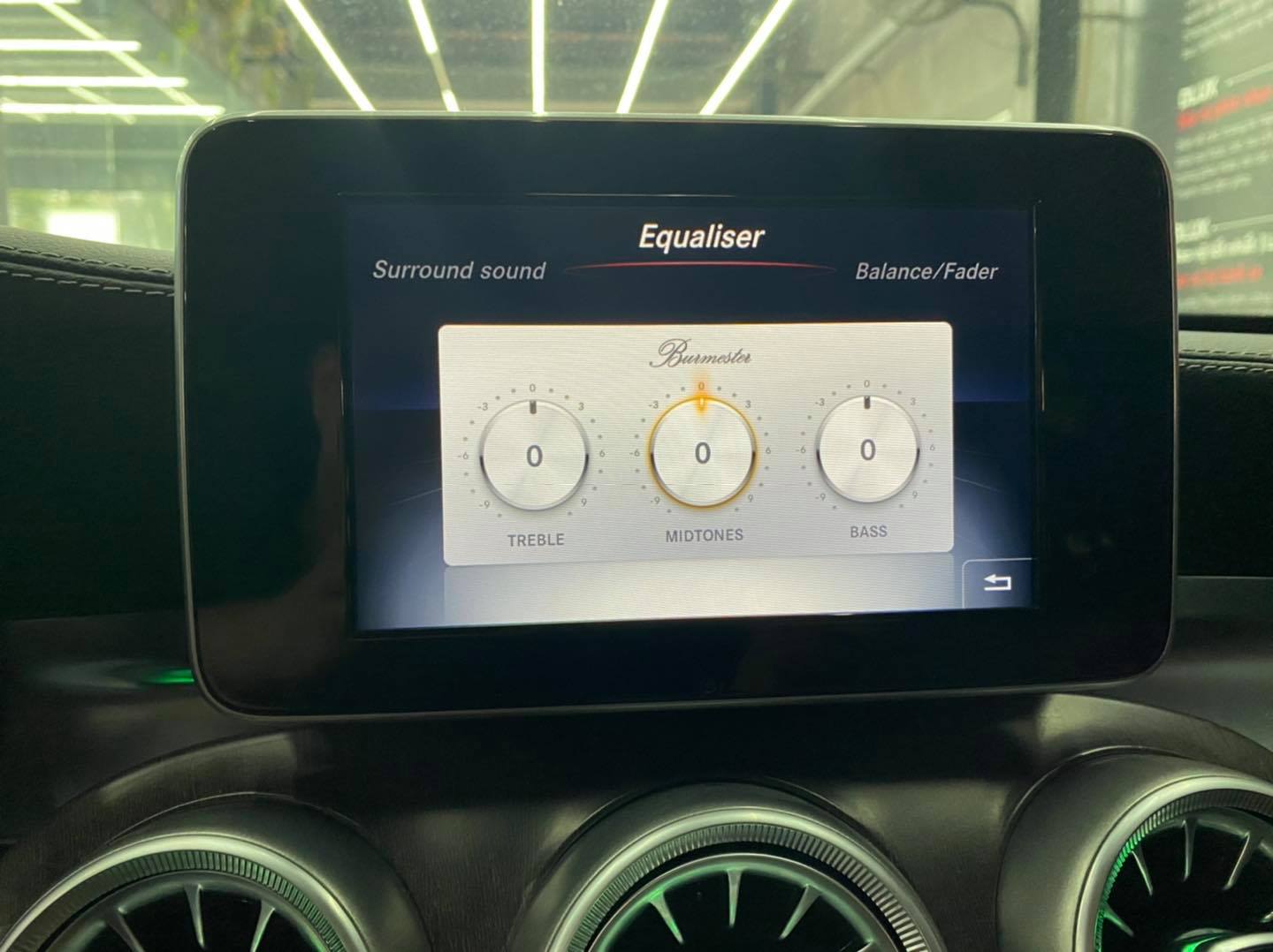 Nâng cấp dàn âm thanh burmester 13 loa và 1 âm ly cho GLC 2016-2019