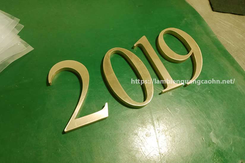 chữ đồng nguyên khối