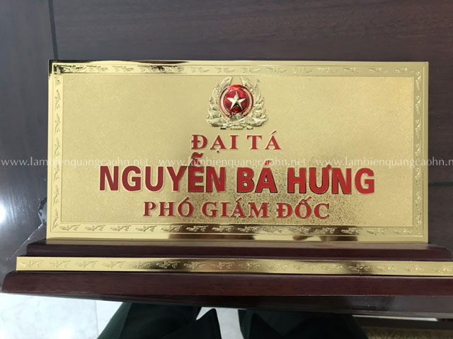 biển tên để bàn