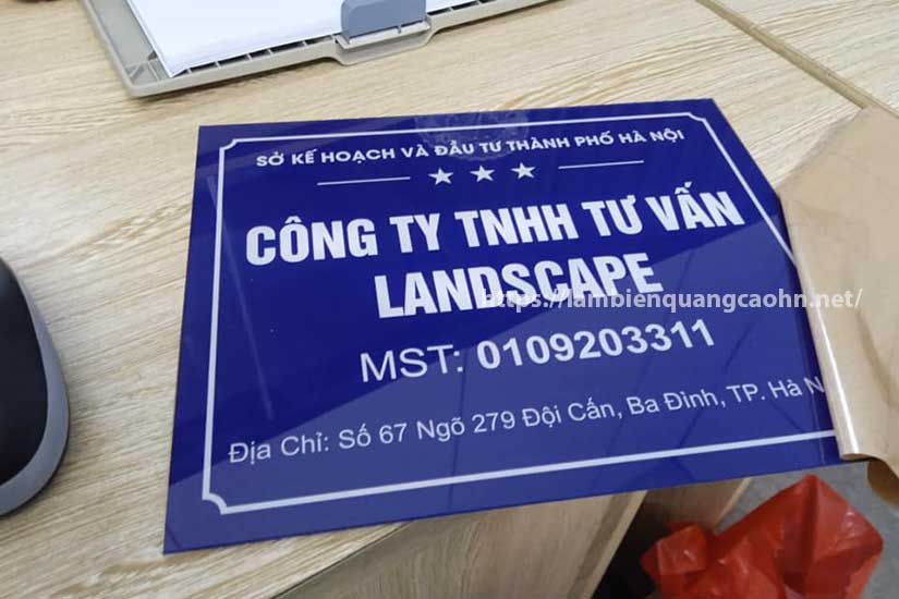 biển công ty mica