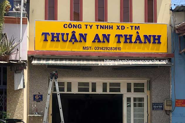 Biển hiệu công ty