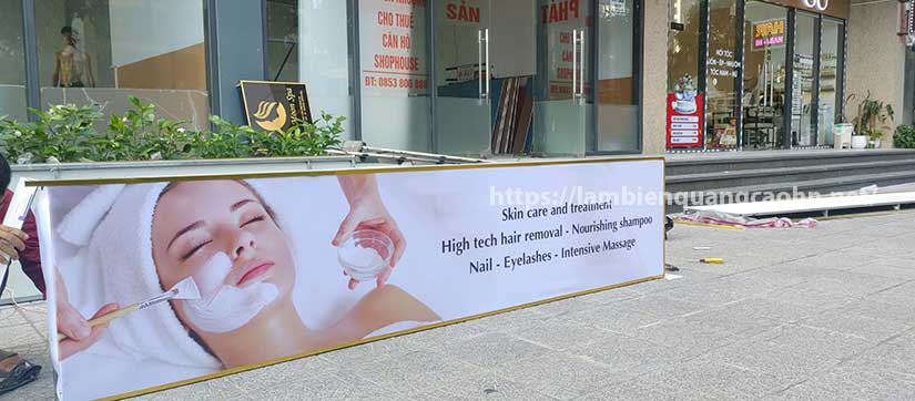 biển hộp đèn spa