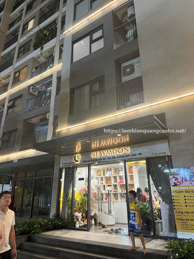 biển hộp đèn spa