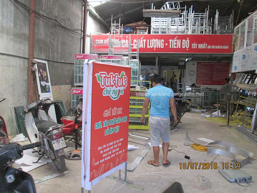 Mẫu biển quảng cáo quán chè đẹp tại Hà Nội