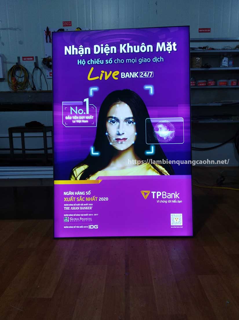 Biển quảng cáo hộp đèn