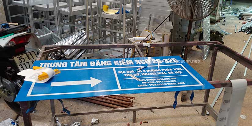 biển quảng cáo phản quang, biển dán decal phản quang, biển in decal phản quang