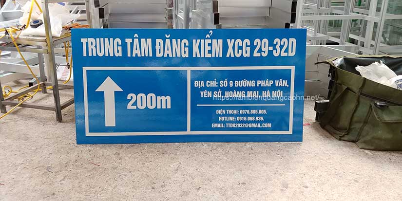 biển quảng cáo phản quang, biển dán decal phản quang, biển in decal phản quang