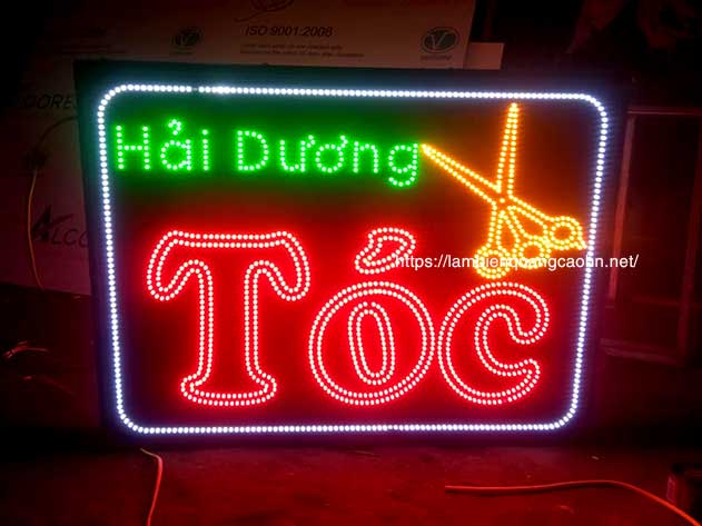 Biển quảng cáo tóc và móng