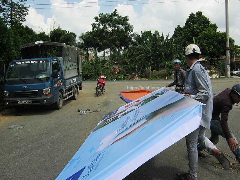 biển quảng cáo treo tường rào công trình, biển bạt, bảng hiệu treo tường