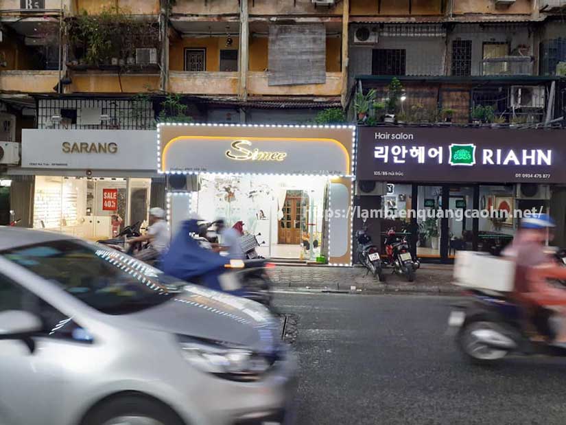 Biển chữ nổi mica LED; Biển cửa hàng thời trang