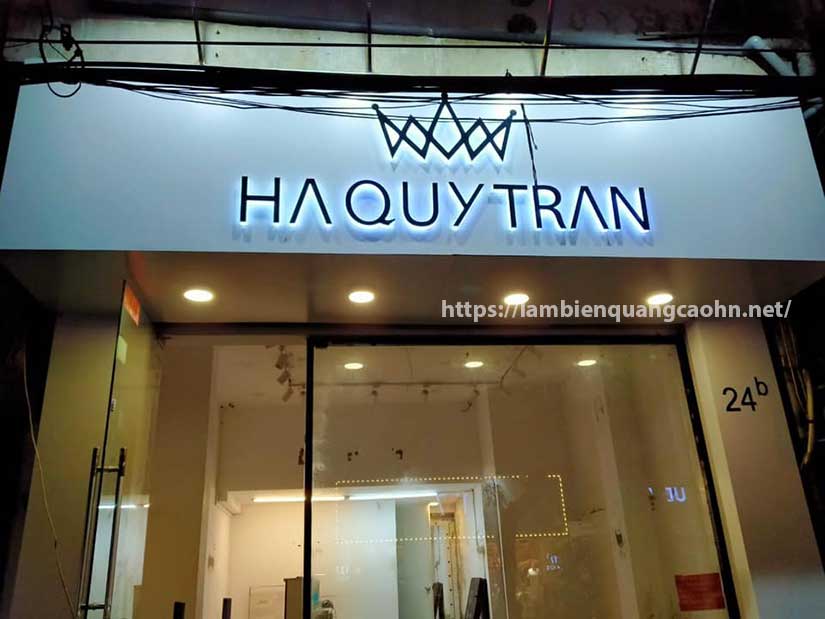 Biển chữ nổi mica LED; Biển cửa hàng thời trang