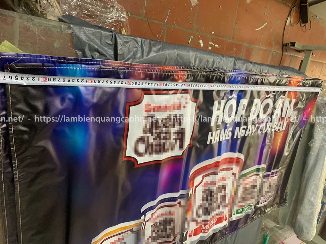 Biển hộp đèn ốp cột siêu thị