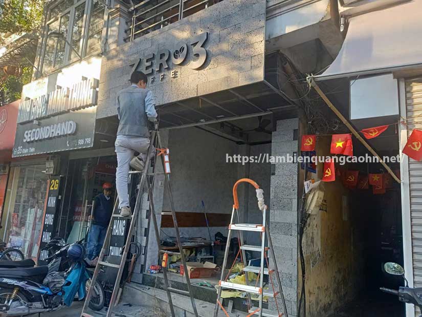 biển quảng cáo ốp gạch