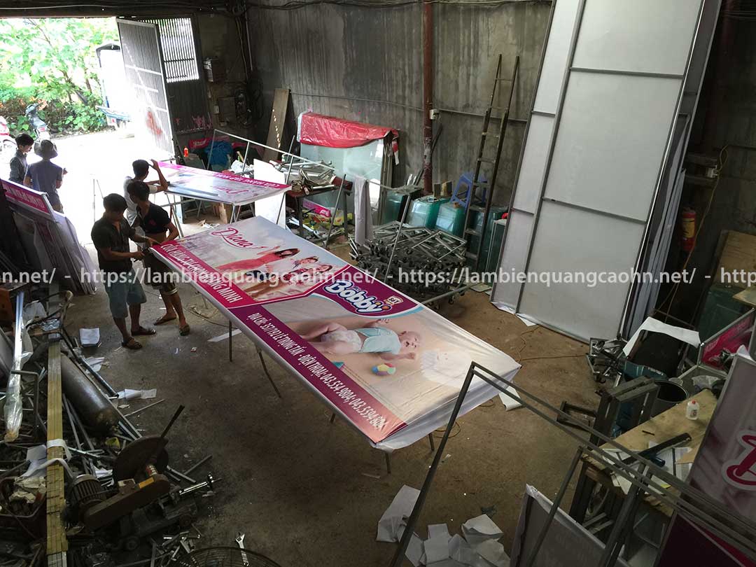 Căng bạt biển quảng cáo