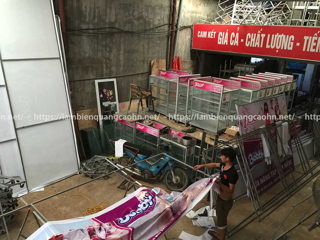 Căng bạt biển quảng cáo
