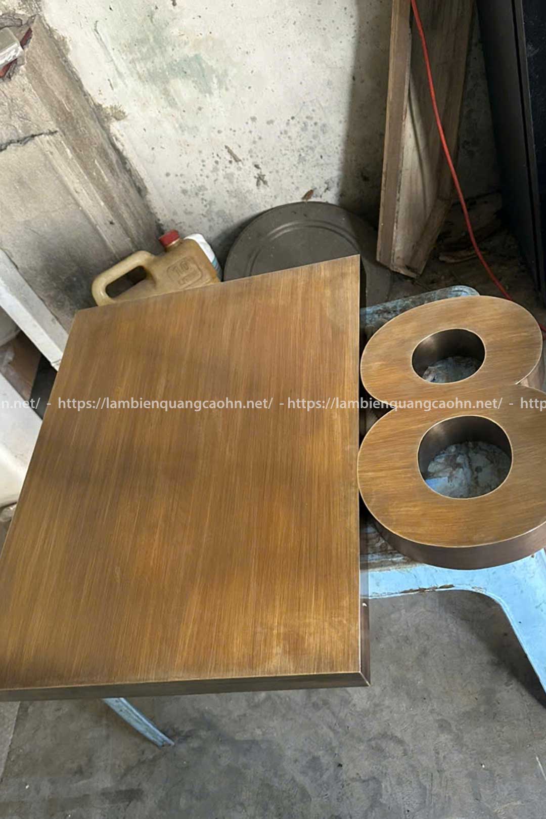 Cắt, khắc đồng nguyên khối