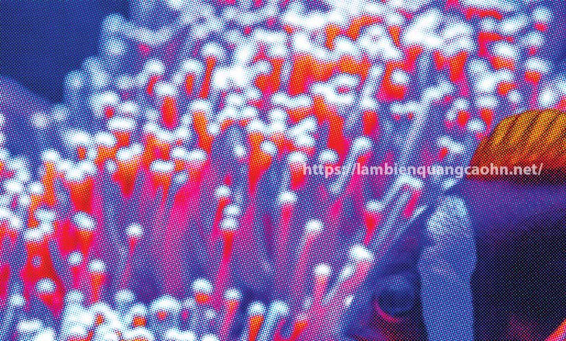 In biển quảng cáo màu RGB và CMYK