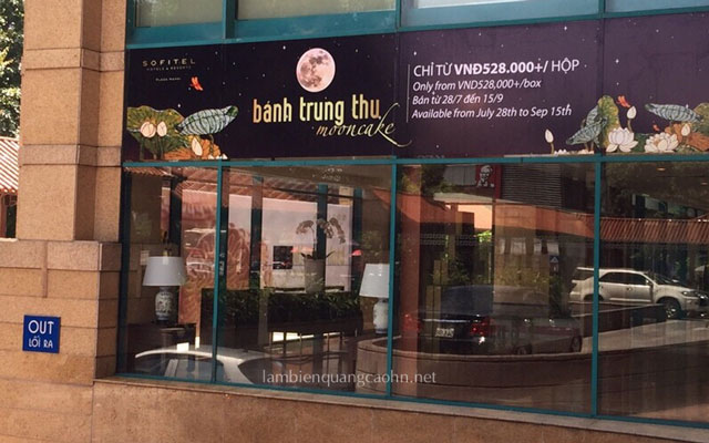 Dán decal lên kính tòa nhà