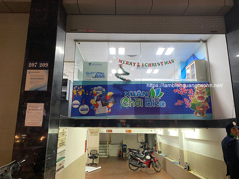 decal trang trí tết, dán decal kính, cổng chào tết, đề can dán kính, dán cửa kính