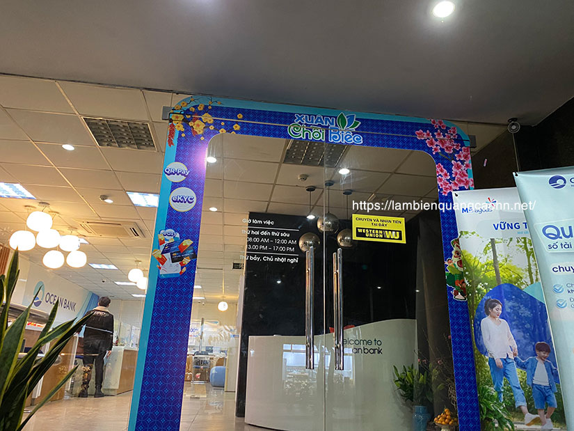 decal trang trí tết, dán decal kính, cổng chào tết, đề can dán kính, dán cửa kính