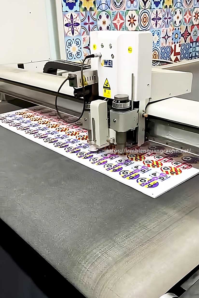 decal nam châm dán tủ lạnh